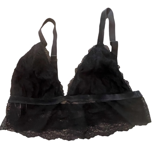 Victoria’s Secret Bra - Picture 6 of 7